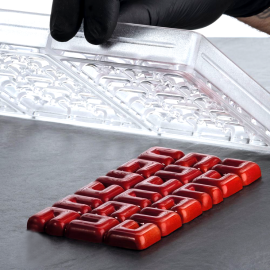 Поликарбонатна форма "Ola"