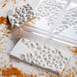 Поликарбонатна форма "Fragment"