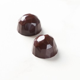 Поликарбонатна форма "Aotrom" от Camila Garcia Elizalde