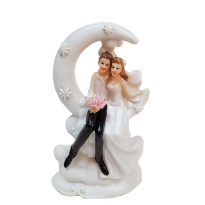 Сватбена фигурка - Брачна двойка "На луната"