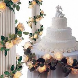 Декорация "Светещ венец рози"