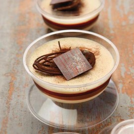 Прозрачна чаша с капак "Стефания - 200мл" 10бр.