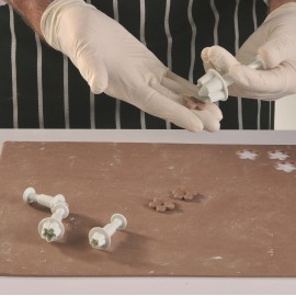 Комплект кутери с ежектор "Цвете" - 4 елемента малки 2