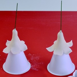 Конус за оформяне на цвете Петуния